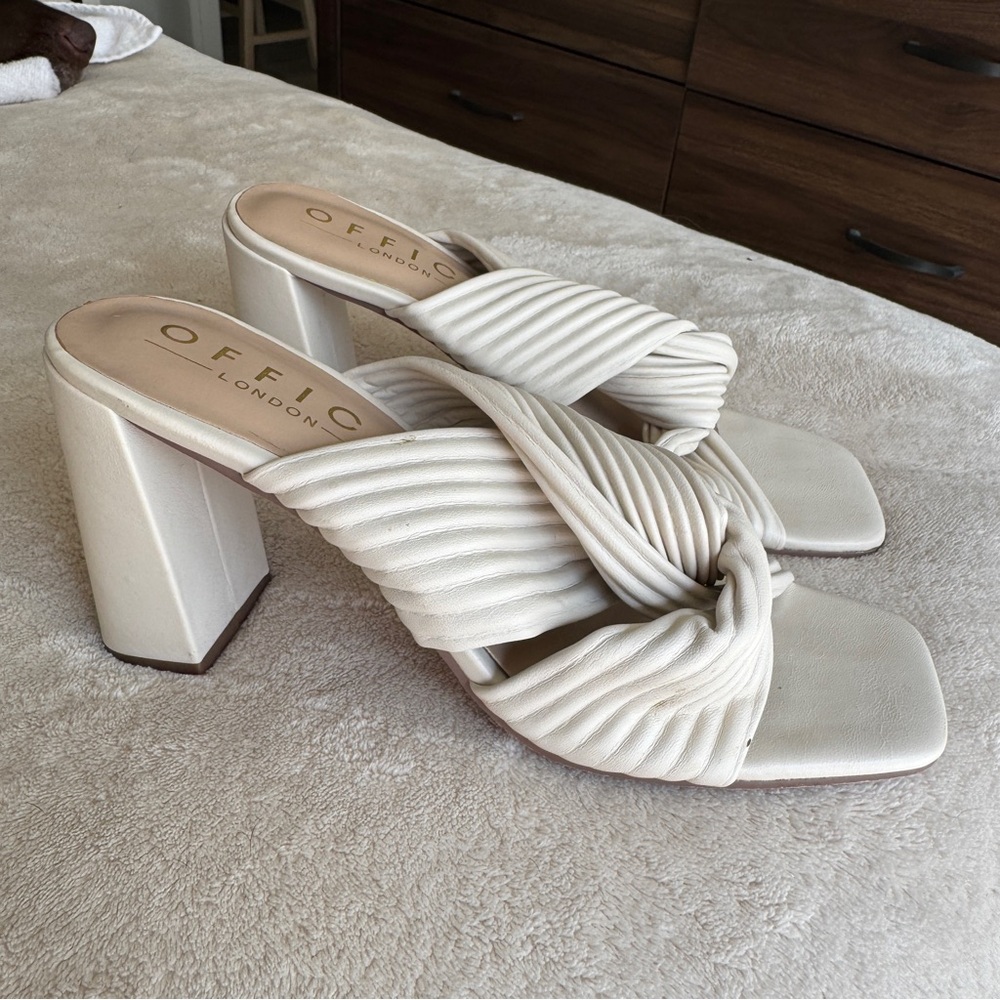 Nude beige heels - 39